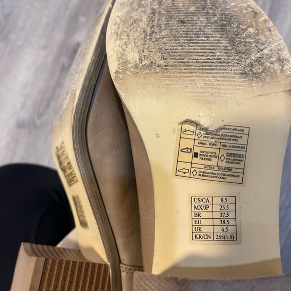 Forever21 Ankle Boots - Picture 3 of 4